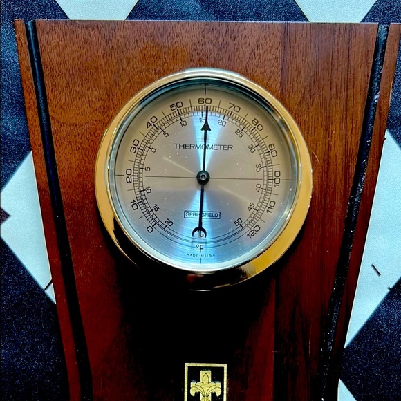 Vintage Barometer & Thermometer Wooden Plaque – Functional Elegance - Picture 9 of 12